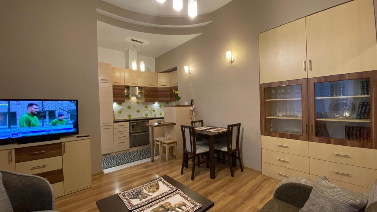Lublinbnb - Exclusive Family Apartment ------ In The Heart Of Lublin -------------------------------- Bedroom & Living Room & Kitchen מראה חיצוני תמונה