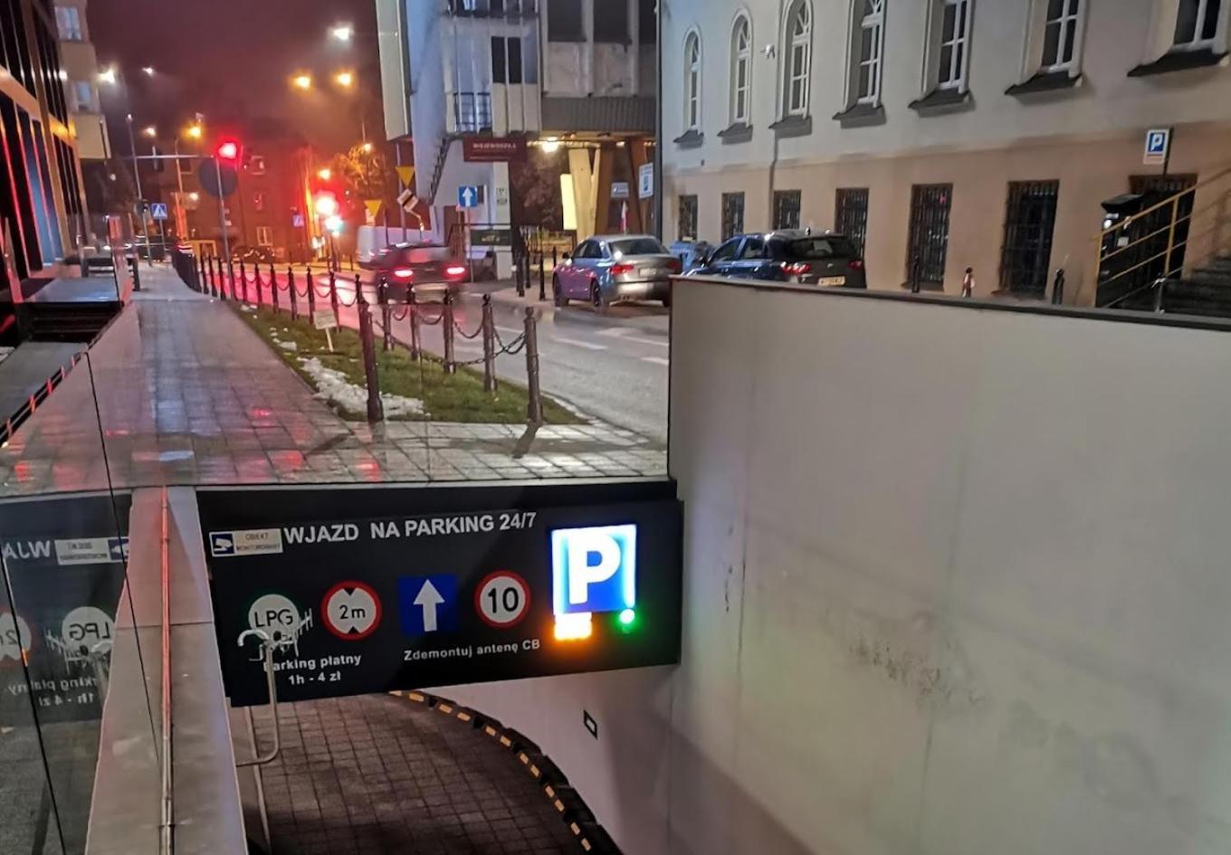 Lublinbnb - Exclusive Family Apartment ------ In The Heart Of Lublin -------------------------------- Bedroom & Living Room & Kitchen מראה חיצוני תמונה